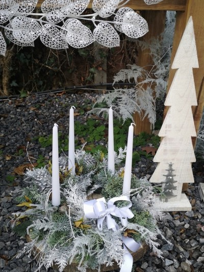 Advent Wreath in White Colours