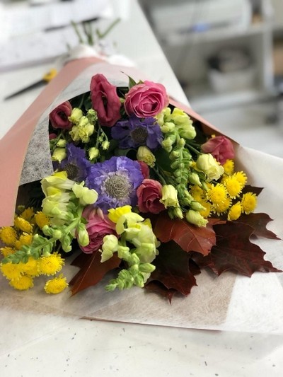 seasonal autum wrap avaiable for same day delivey service in Croydon, Surrey by local independent florist