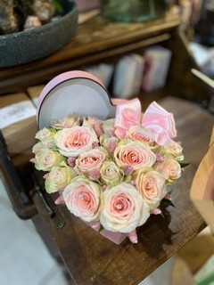 Perfect love gift heart shaped hat box with small pink roses with crystal pins and dry elements. Made by florist in Croydon, Surrey for delivery in all CR and BR post codes.